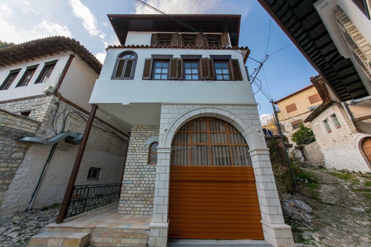 Heraklis Hotel Berat Exterior foto