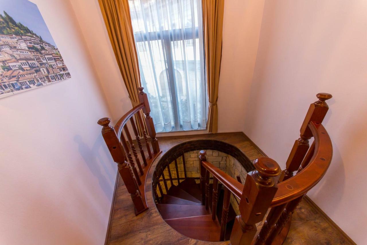 Heraklis Hotel Berat Exterior foto
